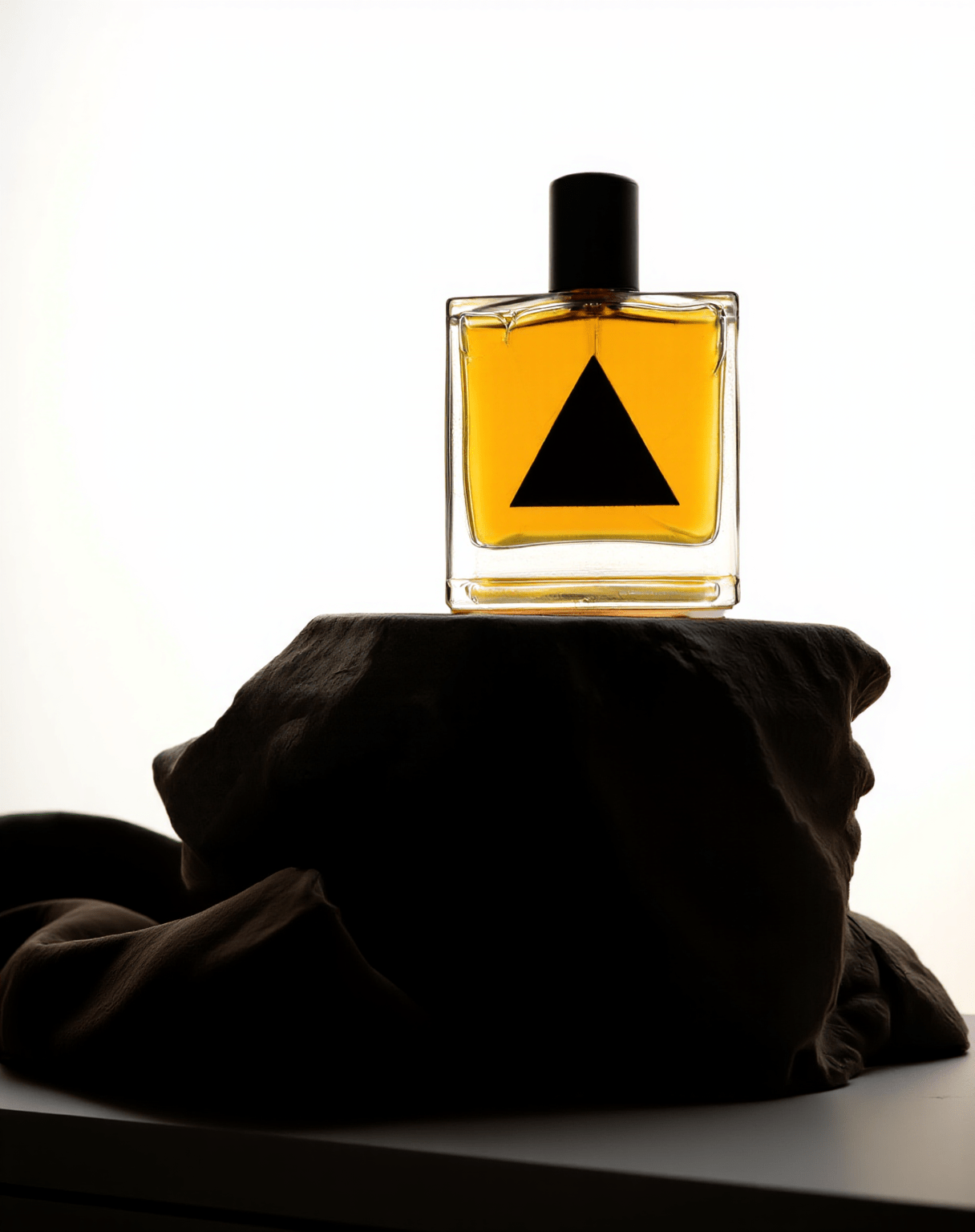 Rook Eau de Parfum 50ml - Rook Perfumes London | Unique Unisex Fragrance